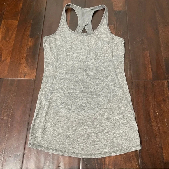 Lululemon Heather Grey Racer back Tank Women’s Size 6 Mesh Back - Picture 1 of 8